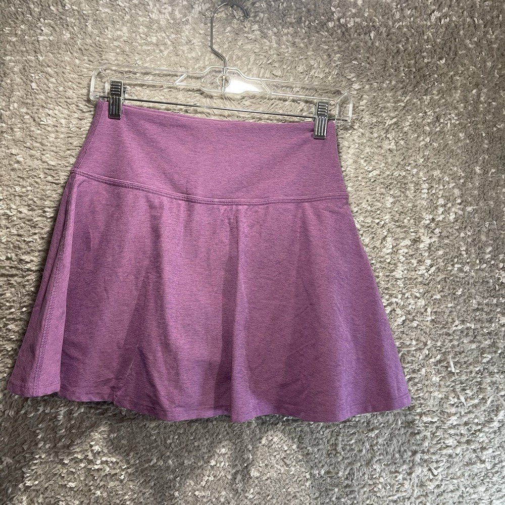 Beyond Yoga Pull On Skort Skirt Women's Size Small Purple Soft Sporty Preppy